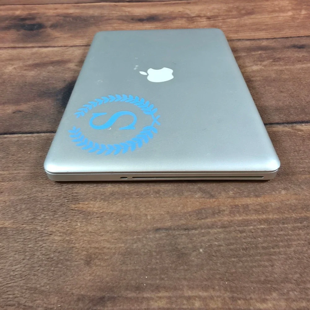 Apple MacBook Pro Laptop 13
